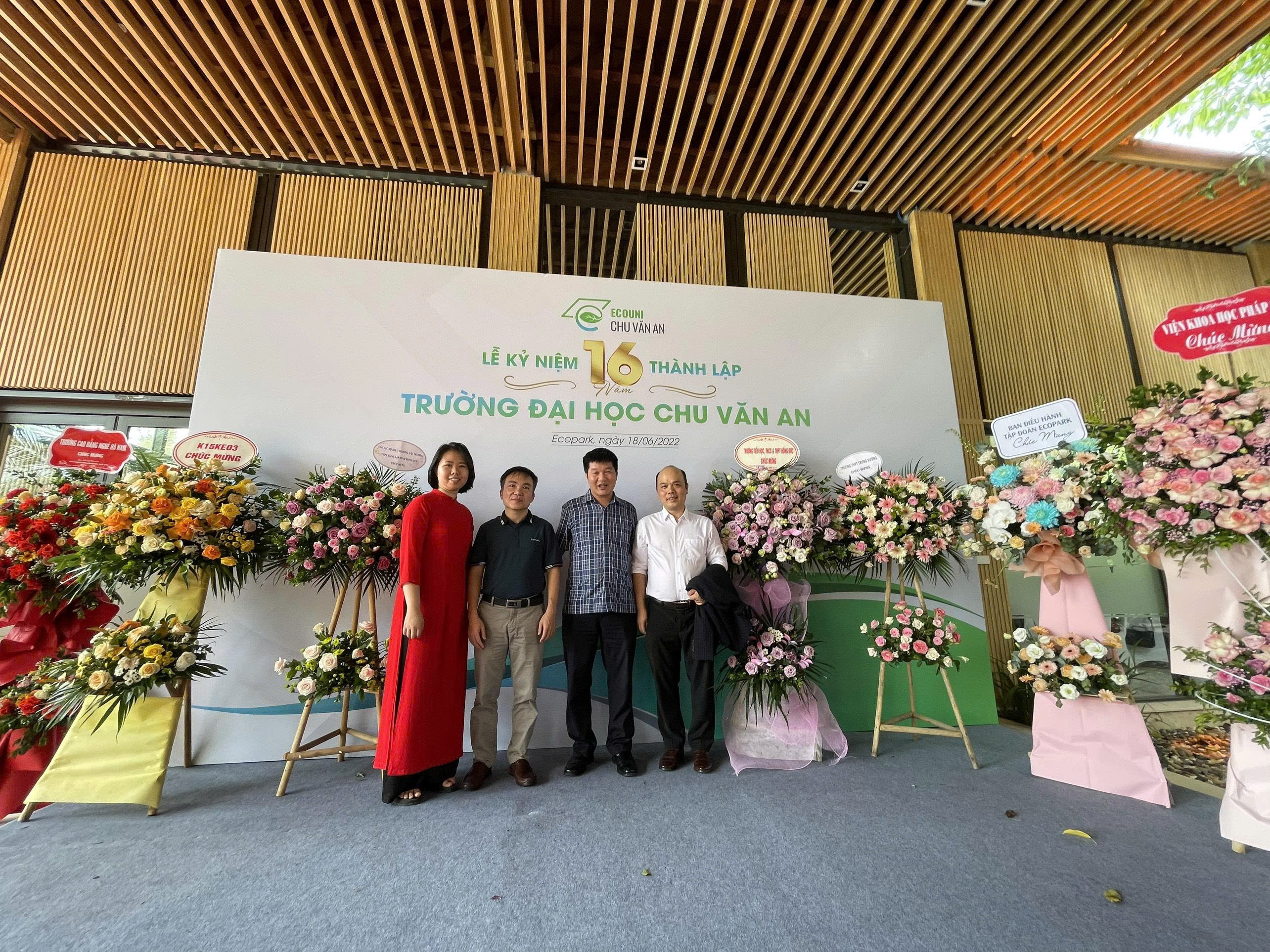 Lãnh đạo VFlash tại sự kiện